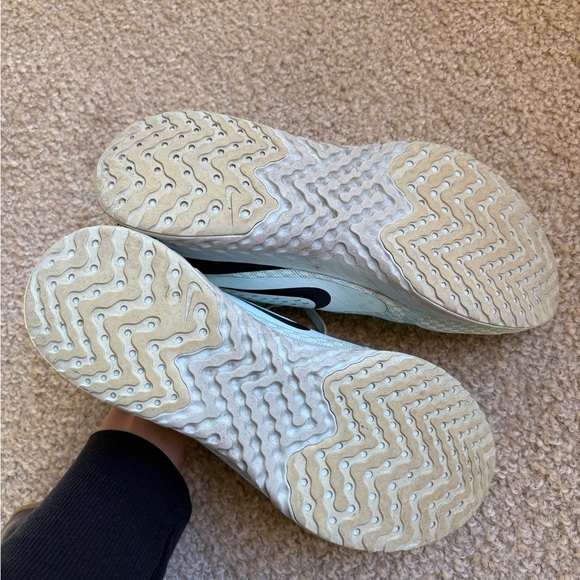 Nike React Women's Running Shoes - Picture 7 of 8